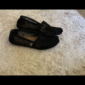 Toms Black Lace/crochet Woman’s Sz 8.5